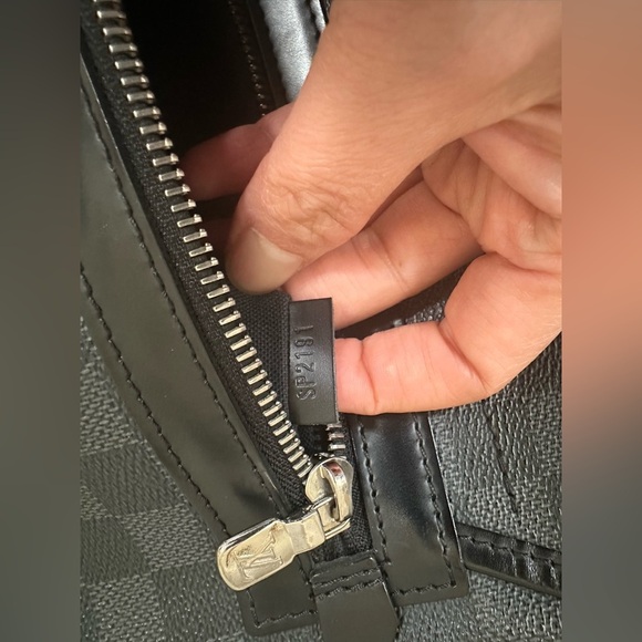 Louis Vuitton Daniel MM Messenger Bag Black Coated Canvas Authentic - Picture 7 of 11